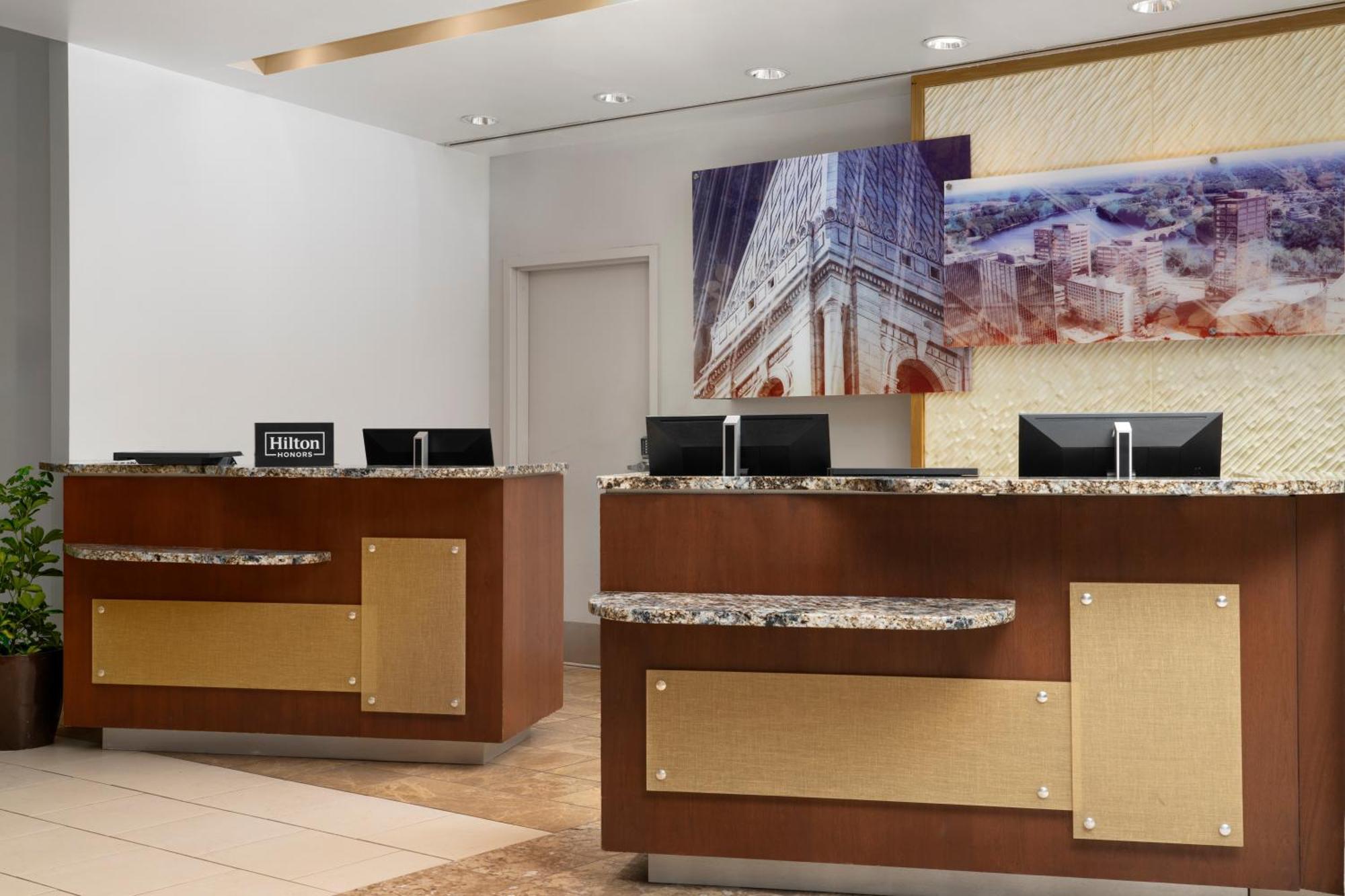 Готель Doubletree By Hilton Hartford Downtown Екстер'єр фото