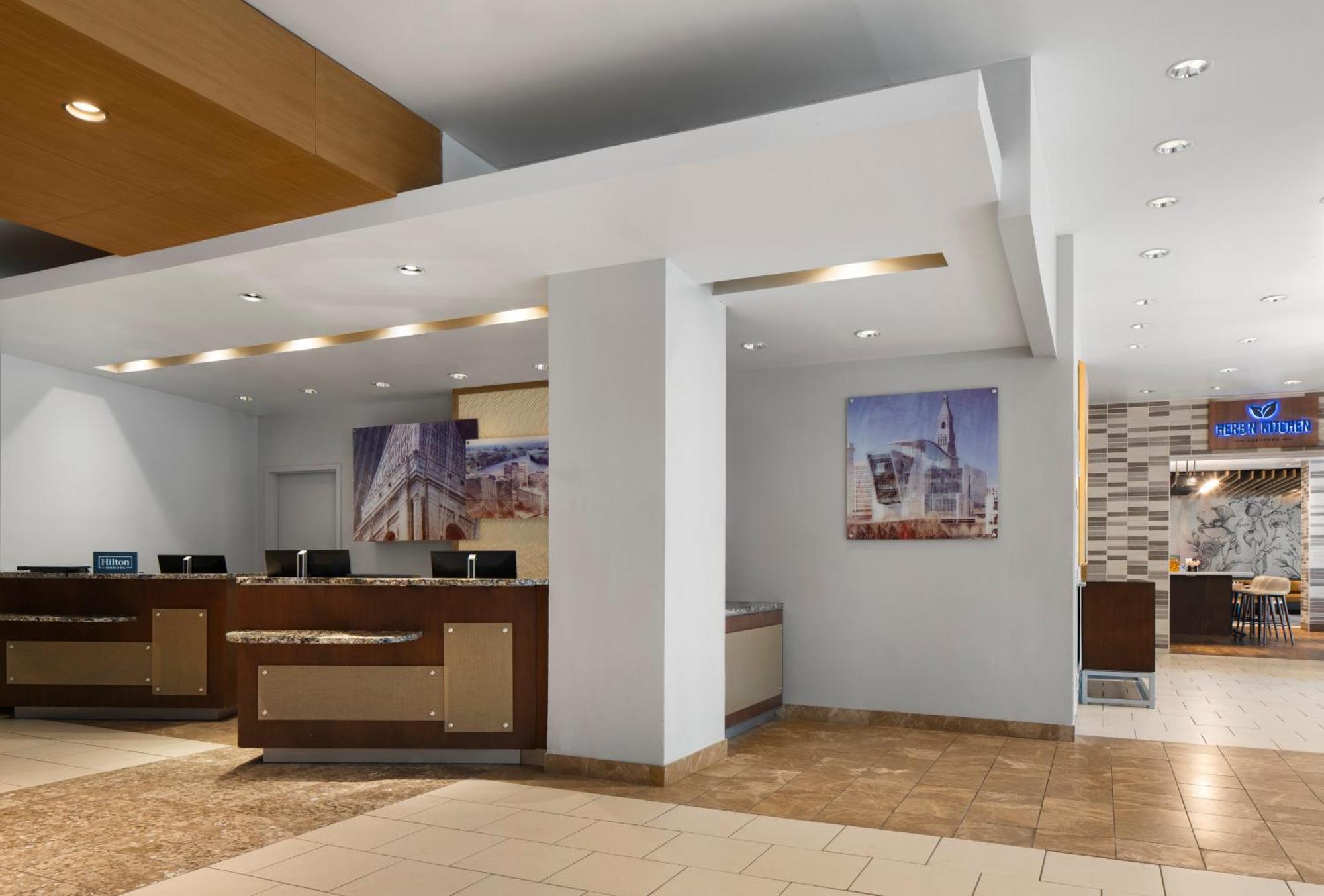Готель Doubletree By Hilton Hartford Downtown Екстер'єр фото