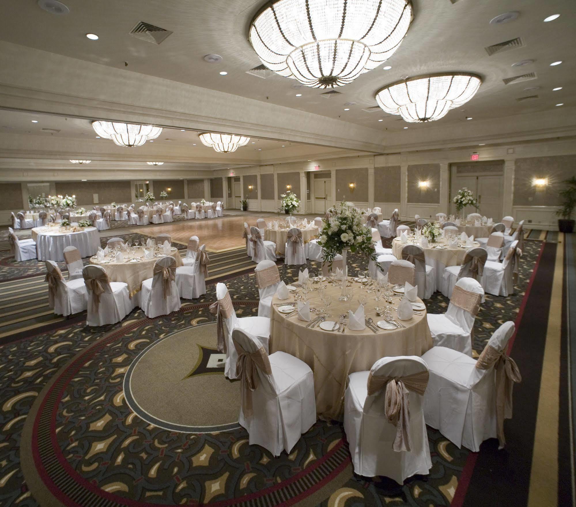 Готель Doubletree By Hilton Hartford Downtown Екстер'єр фото