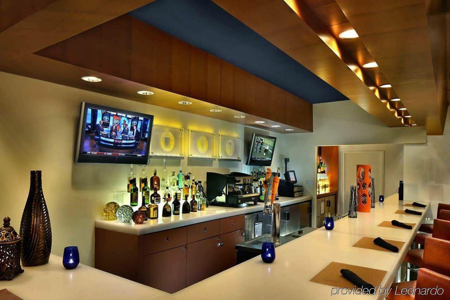 Готель Doubletree By Hilton Hartford Downtown Екстер'єр фото
